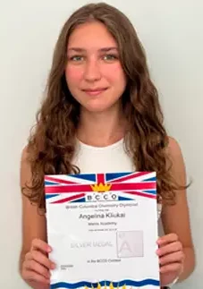 Ангелина К. с дипломом Chemistry Olympiad